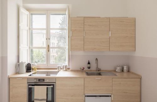 Esquilino Apartment | iFlat Sunny and Colorful Esquilino Apartment