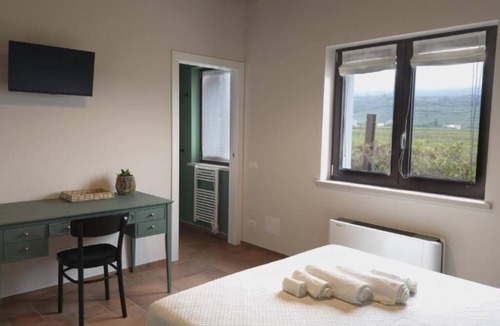Negrar House | Igino Farmhouse: Double Room with Disabled Access