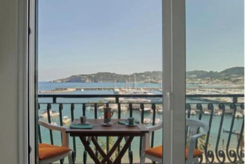Forio Apartment | Il Torrione sul mare M2