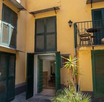 Chiaia Apartment | IL24 Dimora storica