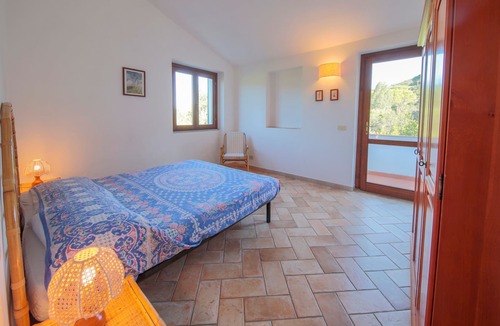 Procchio Apartment | Immersed in nature near the beach - 2-room apartment Novella