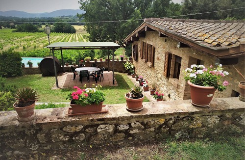 Sovicille Cottage | In Siena's surroundings, beautiful house for 2-4 people, with garden and pool