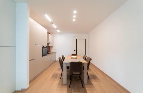 Villa Rosa Apartment | Incantevole fronte mare 4b
