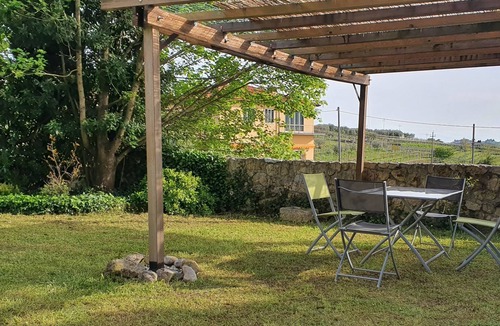 Valgatara Apartment | Independent accommodation with private bathroom and exclusive garden use.