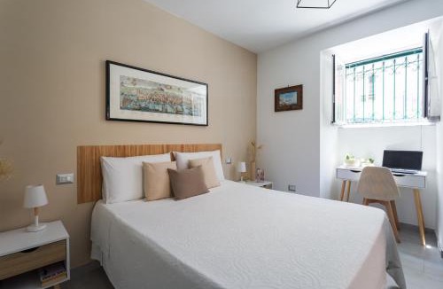 Vomero Apartment | Independent House 51