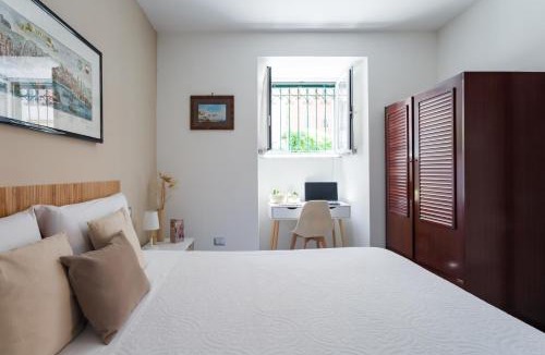 Vomero Apartment | Independent House 51