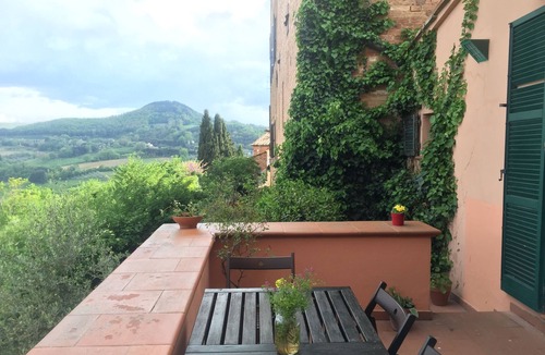 Montepulciano House | INDEPENDENT HOUSE LARGE TERRACES & SPECTACULAR VIEWS in CENTER W. PARKING