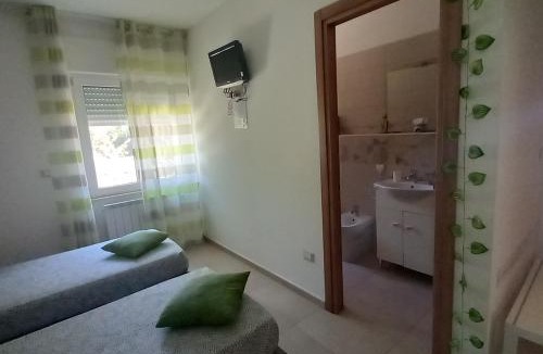 Campomarino Bed & Breakfast | IRIS COTTAGE b&b