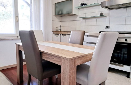Feltre Apartment | Isola Holiday, apartment in the heart of Feltre