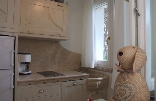 Marina di Castagneto Carducci Apartment | Beautiful apartment for 4 guests with WIFI, A/C, TV, patio and panoramic view