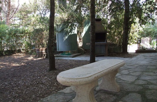 Marina di Castagneto Carducci Apartment | Beautiful apartment for 4 guests with WIFI, A/C, TV, patio and panoramic view