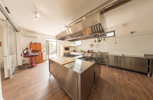 San Mango sul Calore Villa | Ville Petrara: villa con piscina e spa nei vigneti
