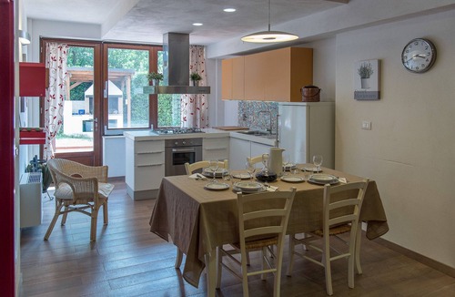 San Valentino In Abruzzo House | Beautiful country house with private pool
