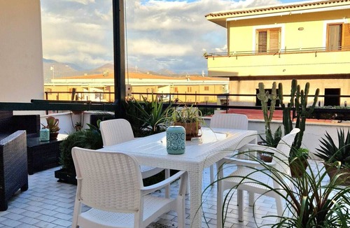 Sant'Egidio del Monte Albino Apartment | Palazzo Di Donna Deluxe panoramic terraces strategic parking Pompeii-Amalfi
