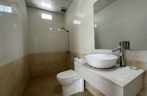 Phuoc Long Hotel | Italy Hotel
