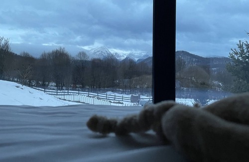 Rasnov Ski Chalet | Joli Chaletn
