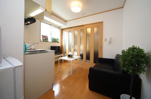 Tanimachi Apartment | Karahori Bloom Hotel
