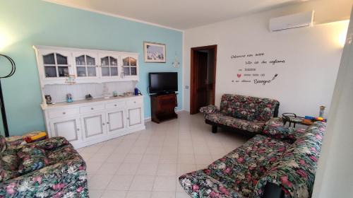 Anzio House | Katy's Garden, house with garden near the sea, relaxation and privacy