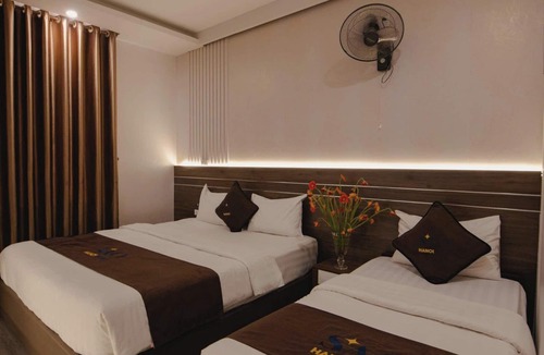 Long Bien Hotel | Khach San Sao