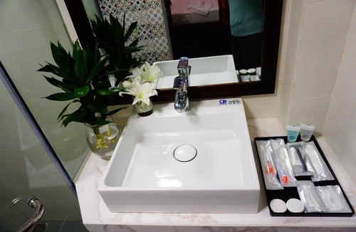 Hoang Mai Hotel | Kim Cuong Hotel