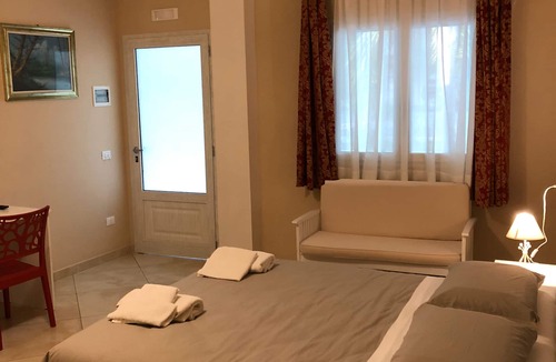 Cagnano Varano Hotel | L'ISOLA DEI SAPORI BOUTIQUE HOTEL