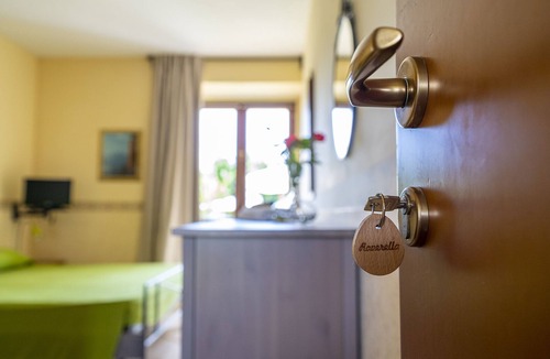 Cessapalombo House | L'Olmo di Casigliano, apartment Girasole 5 places, 2 rooms
