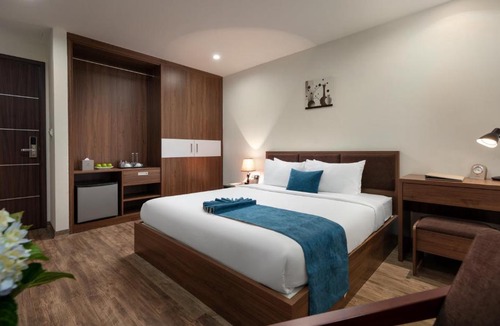 Ba Dinh Hotel | La Batisse Kim Ma Hotel