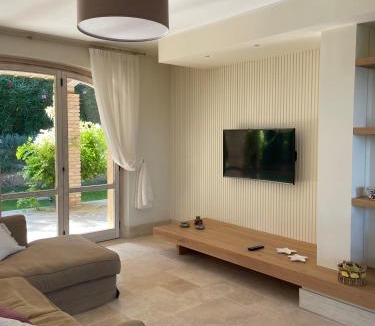 Francavilla al Mare House | La BouganVillea