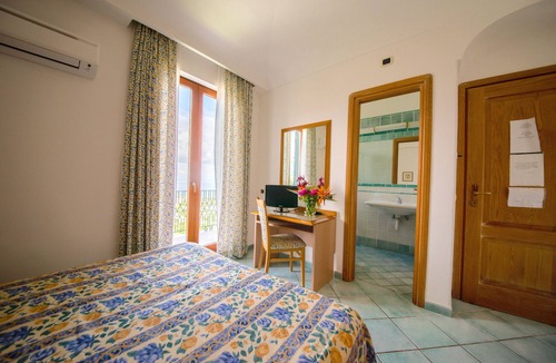 Celsa Village Hotel | La Capannina - Hotel & Apartments