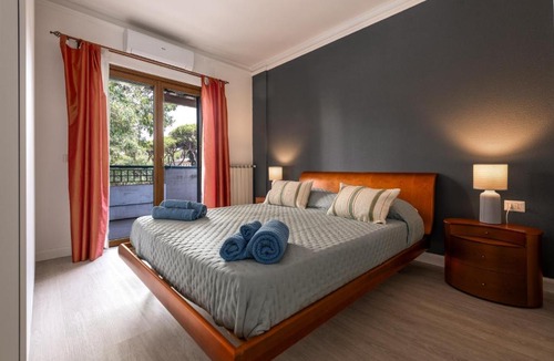 Aurelio Apartment | La Casa del Tomo - Metro A - Parcheggio Privato - 6 ospiti