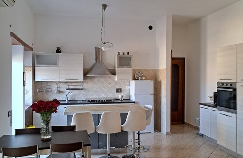 Frattocchie Apartment | La Casa di Ale 2- Castelli Romani - 20 Km Rome Center - 4 Km Ciampino Airport
