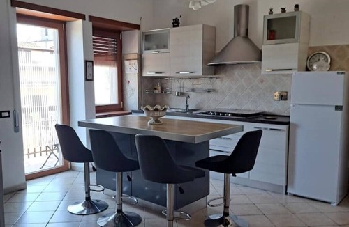 Frattocchie Apartment | La Casa di Ale 2- Castelli Romani - 20 Km Rome Center - 4 Km Ciampino Airport