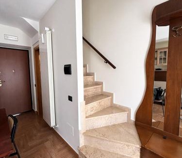 Pontone House | La Casa di Athope