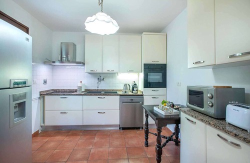 Amelia Villa | La Casa di Bianca - Five Bedroom Villa, Sleeps 9