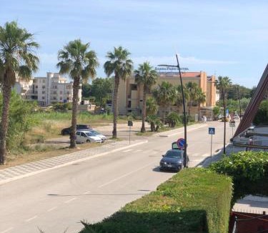 Lido di Campomarino Apartment | la casa rossa