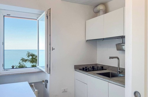 San Vito Chietino Apartment | La Casa Sul Mare - Vista epica nel cuore del borgo