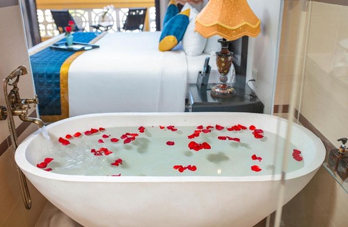 Hoi An Hotel | La Charm Hoi An Hotel - Peaceful Boutique In Old Town