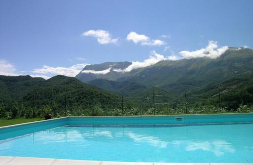 Montemonaco House | La Cittadella Dei Monti Sibillini