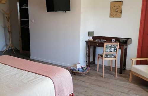 Saint-Jacques-d'Ambur Bed & Breakfast | La Consolante d'Ambur
