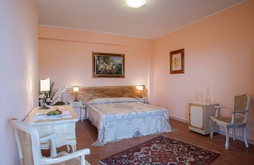 Canosa di Puglia Hotel | La Corte Di Opaka