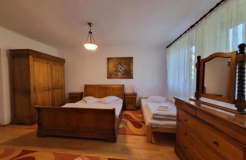 Suncuius House | La Florina