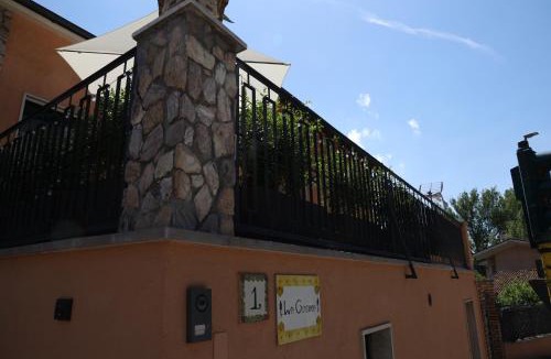 Popoli House | La Genziana - villino con parcheggio privato