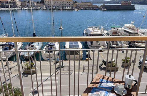 Portoferraio Old Town Apartment | La Goletta, terrace with a sea view