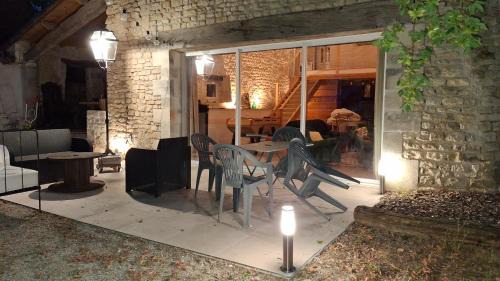 Gourville House | La grange d'Isabelle