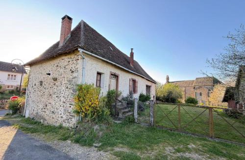 Arnac-Pompadour Apartment | La Maison d'Amélie à Arnac-Pompadour