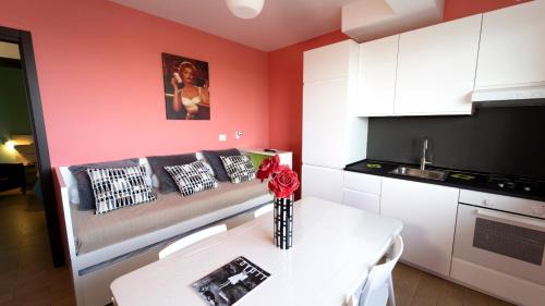 Barletta Bed & Breakfast | La Palma Del Sol-Parcheggio privato interno