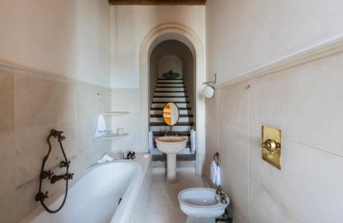 Palo Laziale Hotel | La Posta Vecchia Hotel