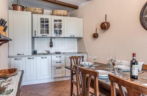 Rivisondoli House | La Scalinatella - Sofia Apartments