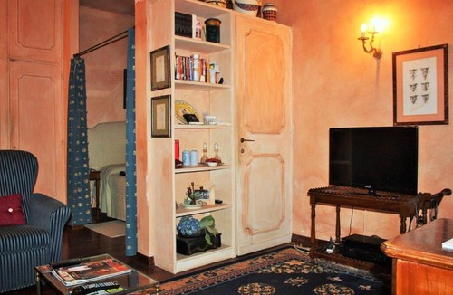 Quartiere XVII Trieste Apartment | La Tana Rosa grazioso bilocale