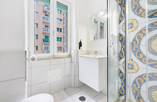 Castellammare di Stabia Apartment | La Vesuviana – Standard Room 1 with Balcony, Wi-Fi, and Air Conditioning